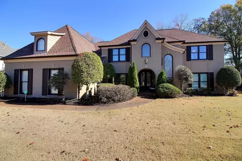 1730 Ghost Creek Dr, Collierville, TN 38017
