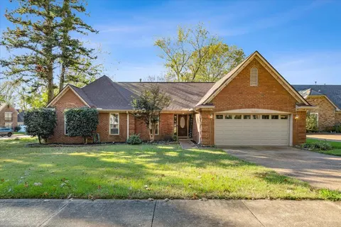 3883 Oak Rd, Bartlett, TN 38135