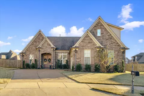 8745 Brunswick Forest Dr, Bartlett, TN 38133