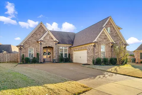 8745 Brunswick Forest Dr, Bartlett, TN 38133 photo 2
