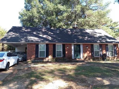 3694 Shoreham Dr, Memphis, TN 38118