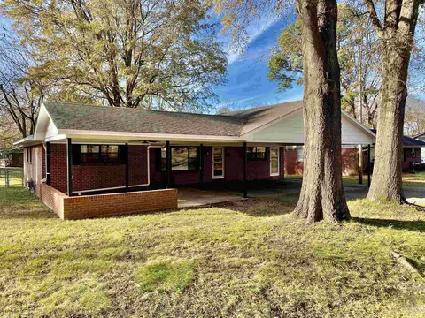 801 Lynn St, Somerville, TN 38068