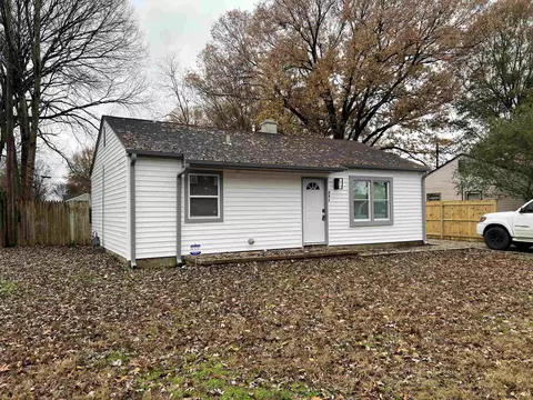 4865 Montgomery Dr, Millington, TN 38053