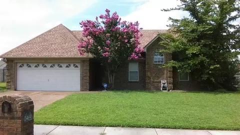 5469 Ross Rd, Memphis, TN 38141