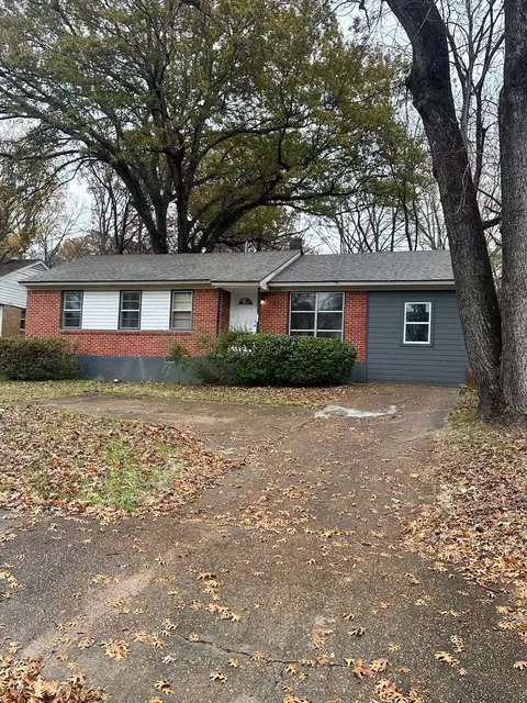 3558 Hallbrook St, Memphis, TN 38127