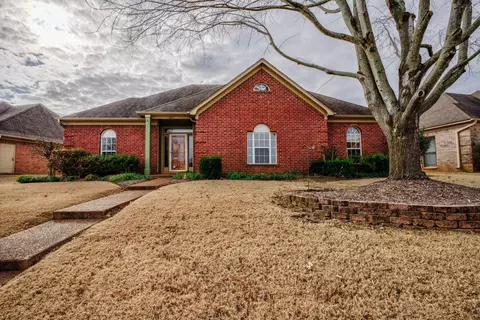 6411 Quail Ridge Dr, Bartlett, TN 38135