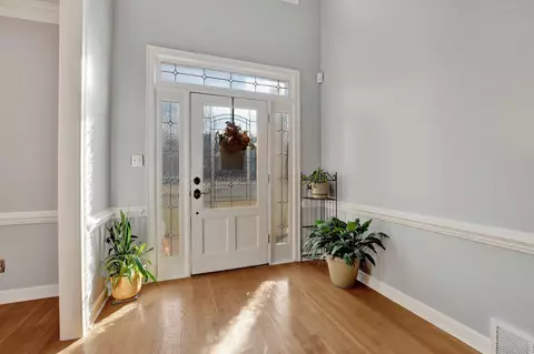 571 Roehampton Cv, Collierville, TN 38017 photo 3