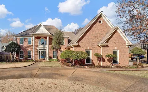 571 Roehampton Cv, Collierville, TN 38017