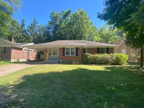 2885 Walker Ave, Memphis, TN 38111
