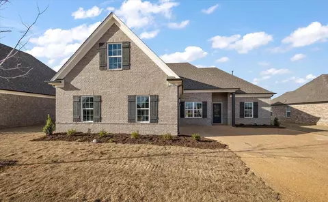 2288 Dela Dr, Southaven, MS 38672
