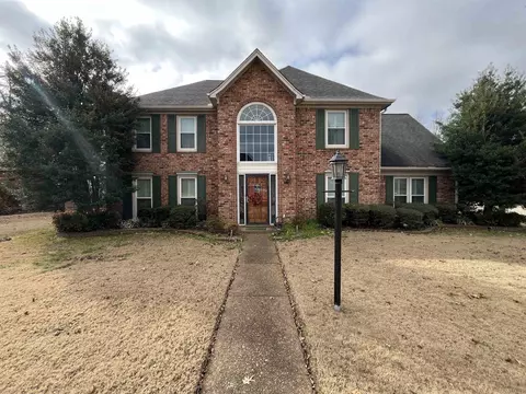 8795 Chimneyrock Blvd, Memphis, TN 38016
