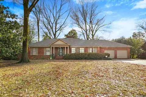 5419 Walnut Grove Rd, Memphis, TN 38120