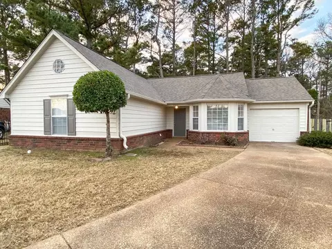 4637 W Amanda Oaks Cir, Memphis, TN 38141