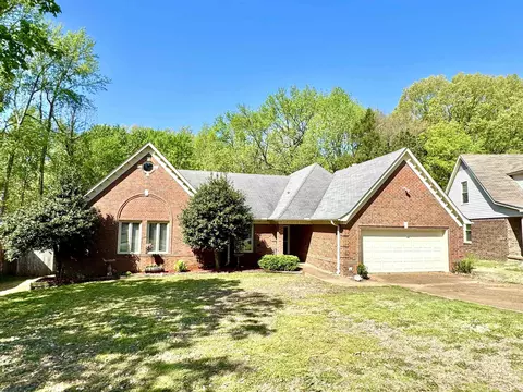 7705 Partridge Woods Cv, Memphis, TN 38016