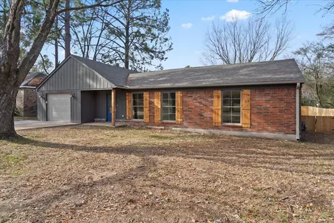 961 Poplar Leaf Dr, Collierville, TN 38017