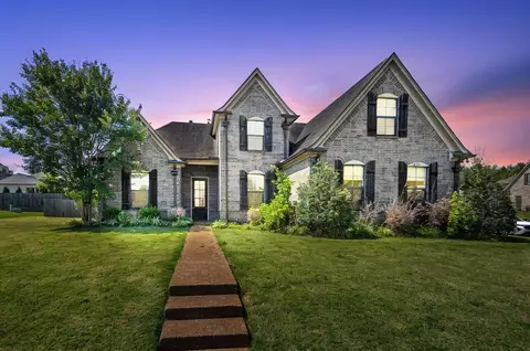 8441 Spotted Fawn Dr, Bartlett, TN 38133