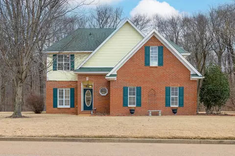 418 N Gretna Green Dr, Munford, TN 38058