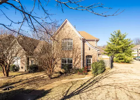 1359 Appling Rd, Cordova, TN 38016