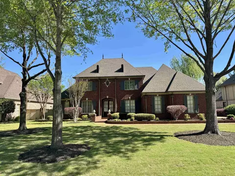 1156 Irwins Gate Dr, Collierville, TN 38017