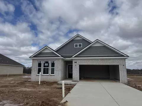 210 Oak Hollow Dr, Oakland, TN 38060