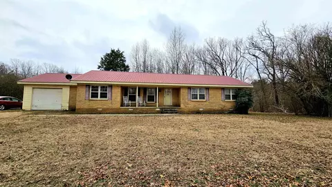 4026 Rose Creek Rd, Selmer, TN 38375