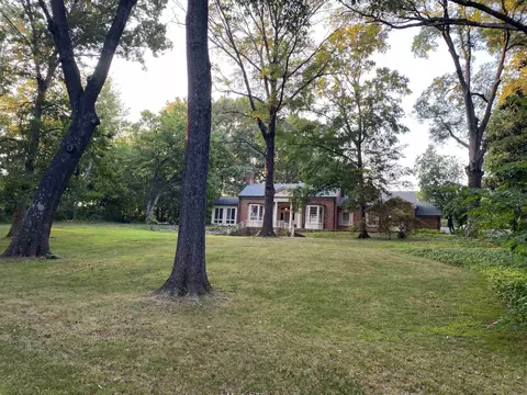 5622 Shady Grove Rd, Memphis, TN 38120