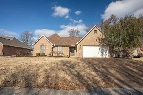 7294 La Casa Dr, Bartlett, TN 38133