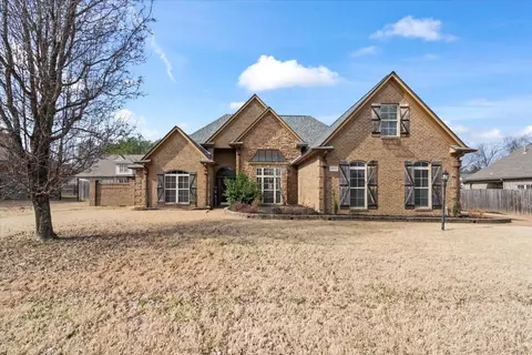 5361 Evergreen Creek Dr, Lakeland, TN 38002