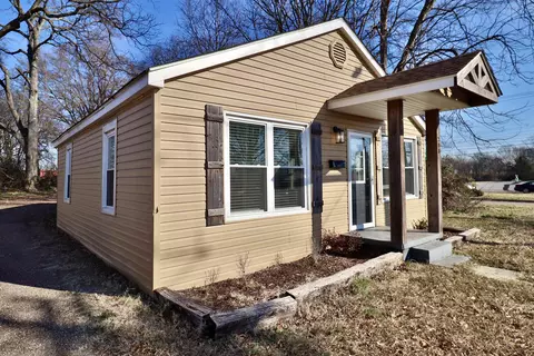 208 Sharp St, Halls, TN 38040 photo 2