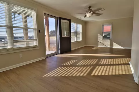 208 Sharp St, Halls, TN 38040 photo 5