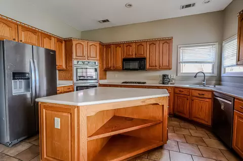 Kitchen - 121 Reed Cir, Drummonds, TN 38023 photo 2 of 4