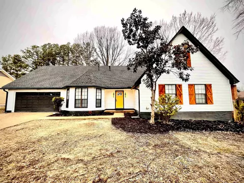 4211 Chesapeake Way, Memphis, TN 38125