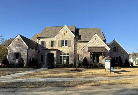595 Lambs Brook Ln, Collierville, TN 38017