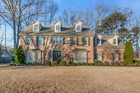 8760 Birch Park Ln, Germantown, TN 38139