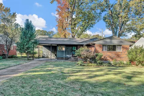 375 Meadowcrest Cir, Memphis, TN 38117