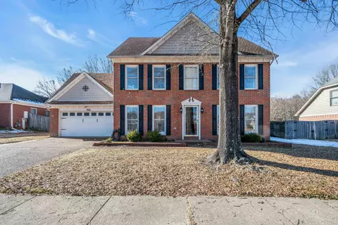 1505 Kelsey Woods Ln, Collierville, TN 38017