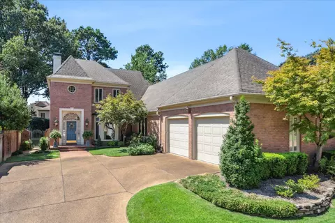 7133 Bell Manor Cv, Germantown, TN 38138