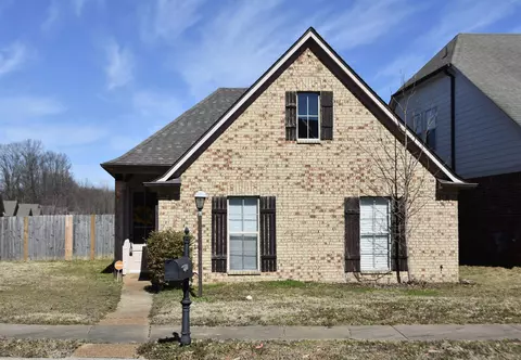 7390 Brentridge Dr, Cordova, TN 38018