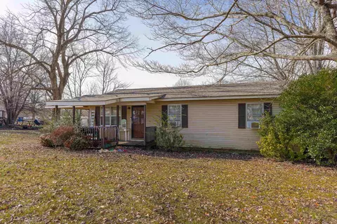 141 Fannie Dr, Brighton, TN 38011