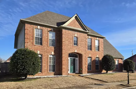 1666 Farkleberry Dr, Cordova, TN 38016