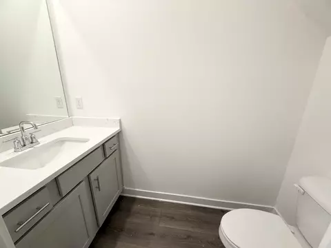 Bath - 6901 Talcott Ln, Bartlett, TN 38135 photo 3 of 3