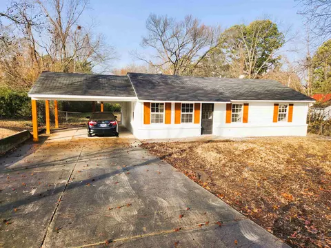 5333 Millbranch Dr, Memphis, TN 38116