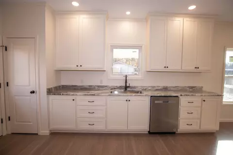 Kitchen - 49 County Road 635 Rd, Corinth, MS 38834 photo 2 of 2