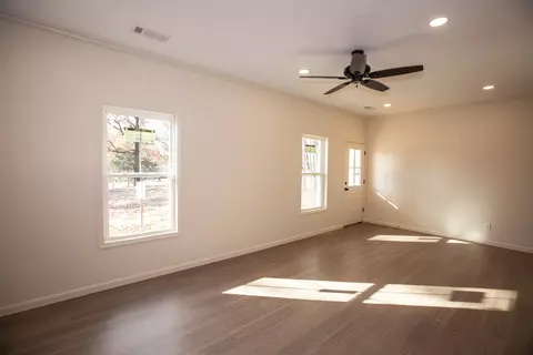 Living - 49 County Road 635 Rd, Corinth, MS 38834 photo 1 of 2