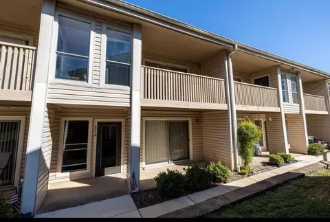 6750 Quail Hollow Ct #4, Memphis, TN 38120