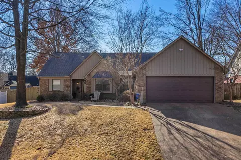 5915 Diplomat Pl, Bartlett, TN 38134