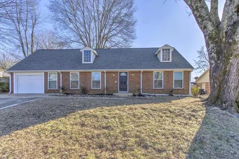 6409 Northampton Dr, Bartlett, TN 38134