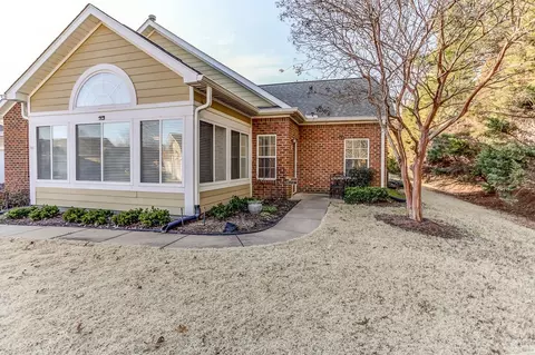 7438 Appling Club Circle Cir E #121, Cordova, TN 38016