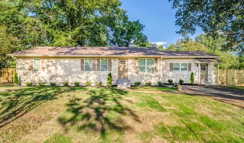 3994 Oak Rd, Bartlett, TN 38135