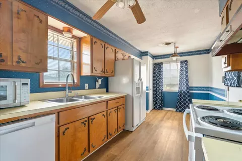 1937 E Holmes Rd, Memphis, TN 38116 photo 9